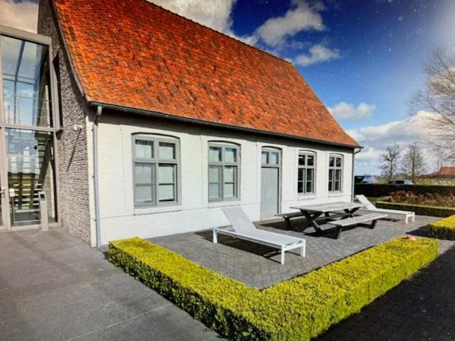 Schravenhoek Met Indoorzwembad En Sauna Veurne Eksteriør billede
