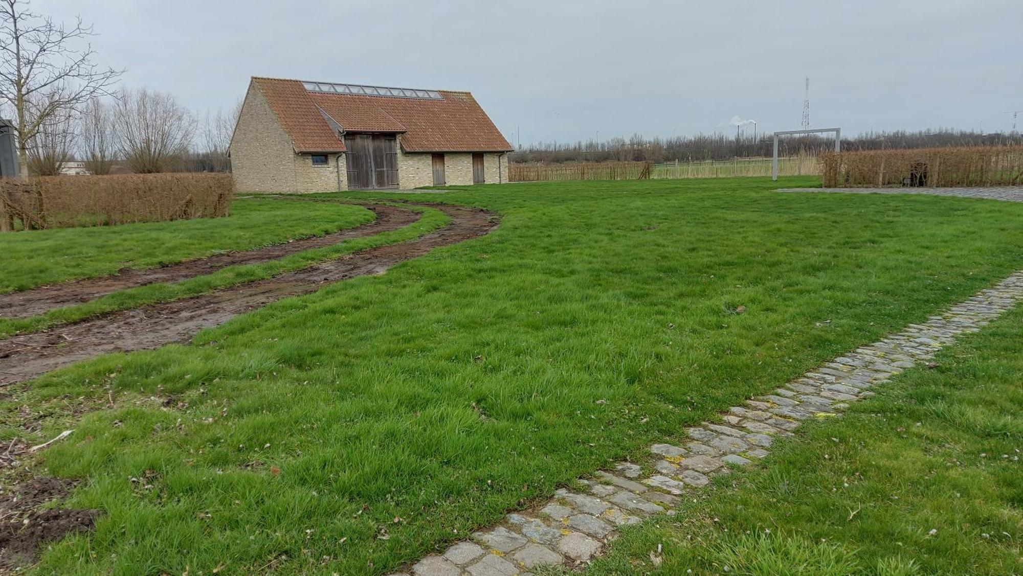 Schravenhoek Met Indoorzwembad En Sauna Veurne Eksteriør billede